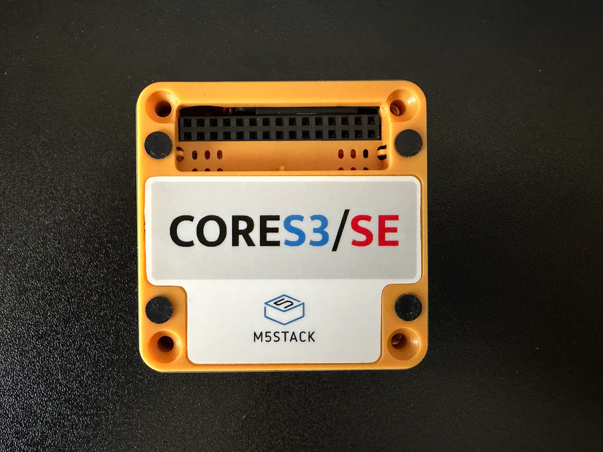 M5Stack CoreS3 Liteの裏蓋のネジを外した様子